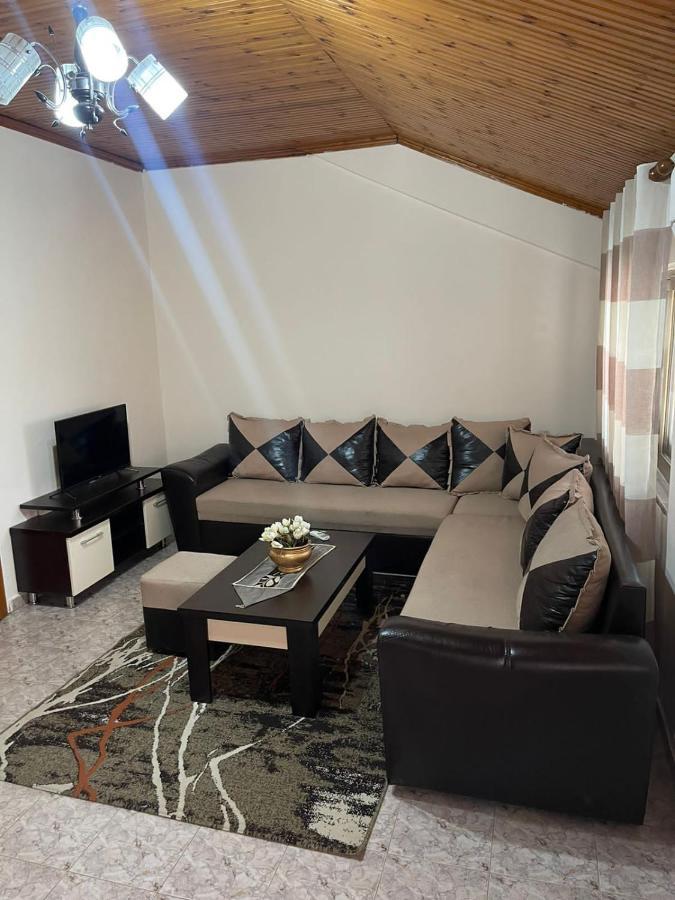 Ferienwohnung Vila Dedi Shkodra Exterior foto